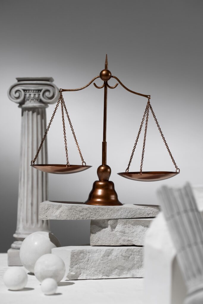 Balanza que representa la equidad y justicia fiscal, reflejando la especialización de Lemnis Abogadas en Derecho Tributario y asesoría fiscal.